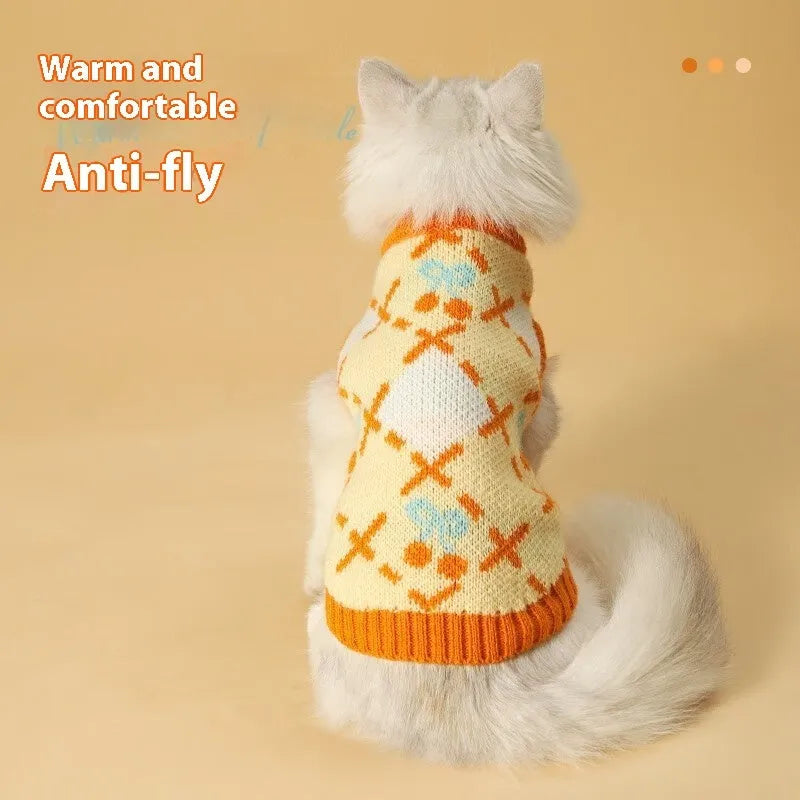 Cat sweater autumn-winter warm thickening windproof orange cherry diamond cherry material on a light background
