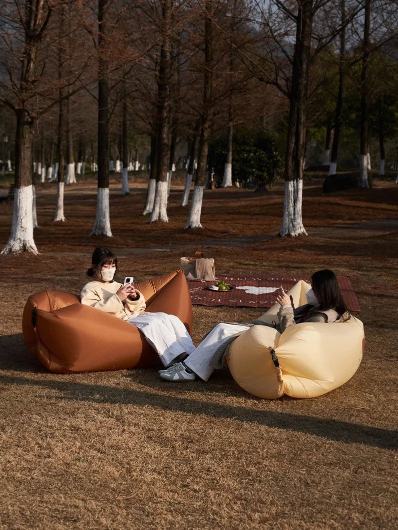 Outdoor camping inflatable sofa made of 210T rip-resistant plaid Oxford cloth with PU waterproof coating, 180x75x55cm