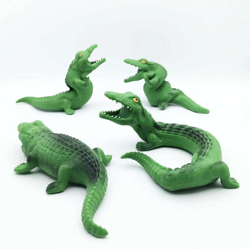 TPR crocodile shaping sand toy in Crocodile colour, single-pack interactive decompression toy for grasping practice