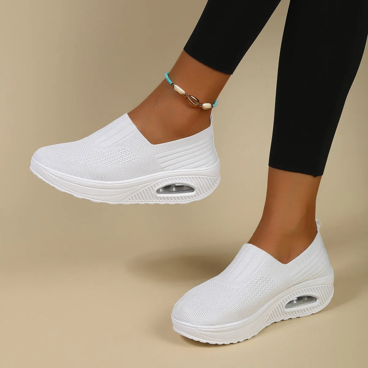 Women's leisure sports air cushion non-slip woven shoes in solid colour with low-top design and mesh upper