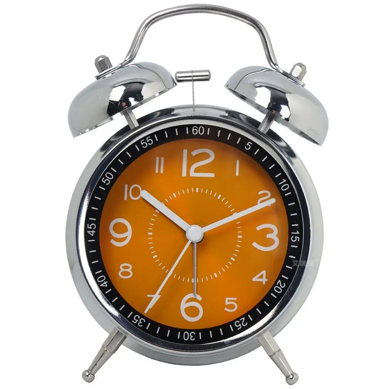 Mute creative luminous pointer quartz clock metal shell 5.5cm thick green colour