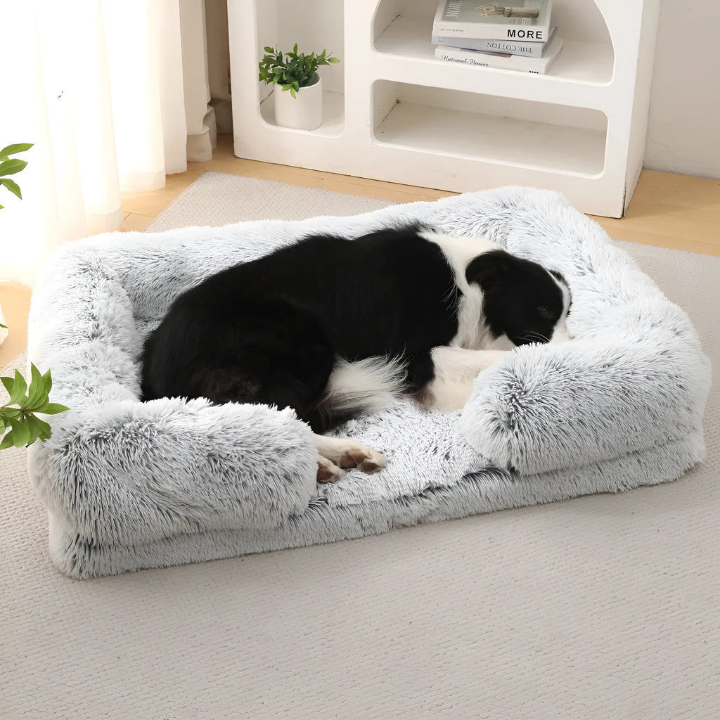 Plush round dog bed in beige brown with inner sleeve, suitable for small to large dogs