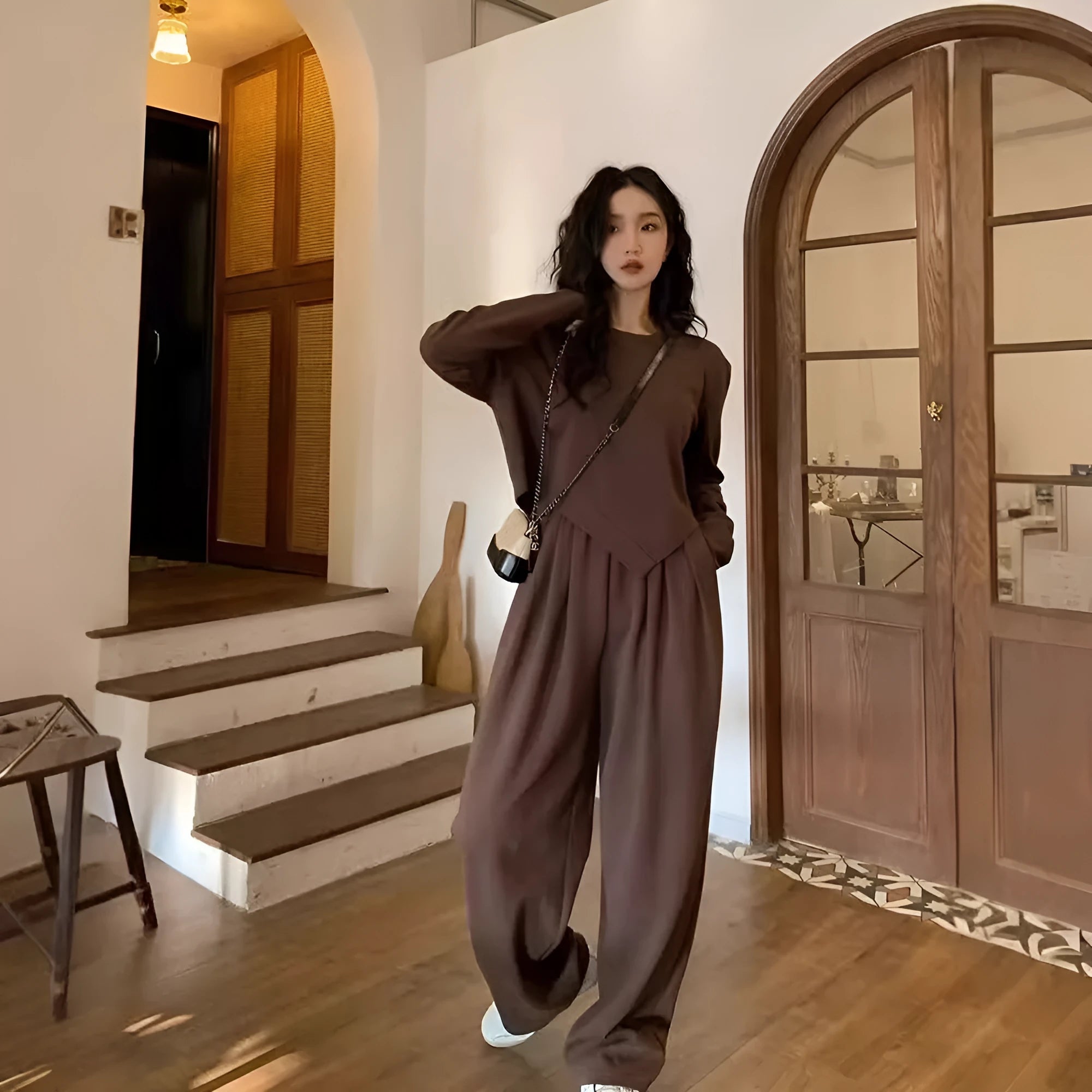 Women's khaki casual sports suit two-piece set with loose fit design and Japanese Korean styling