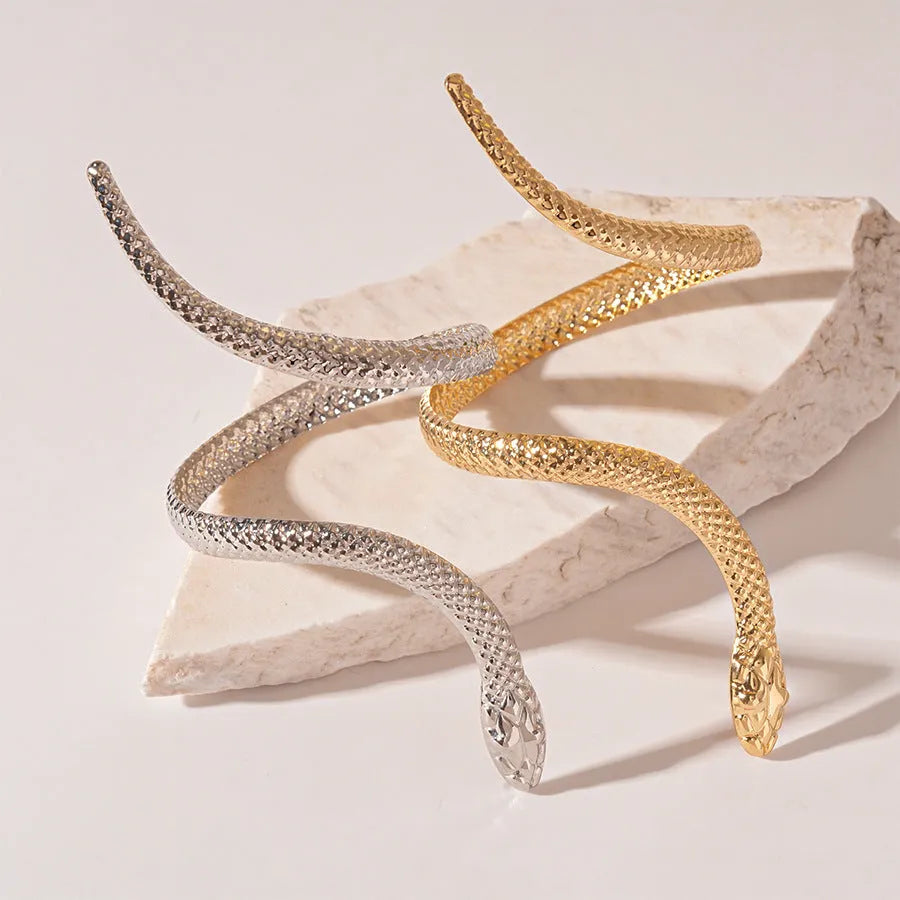Exaggerated twisted winding simulated snake ring and bracelet set in gold or silver electroplated metal