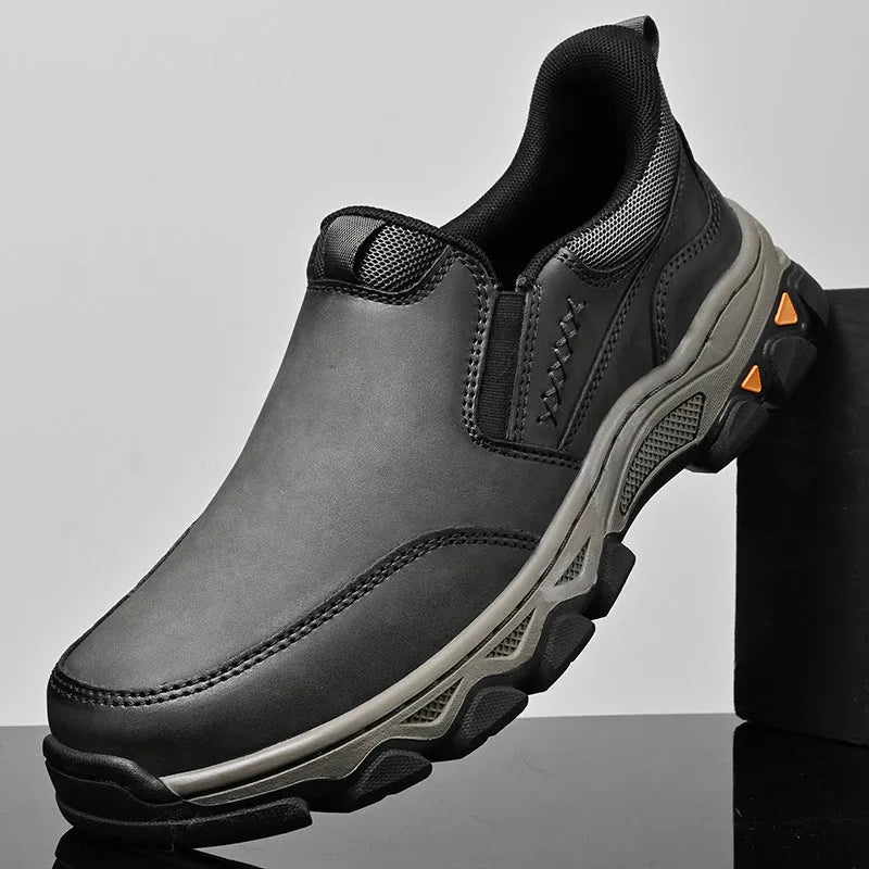 Men's casual round-toe shoes in dark brown colour with PU upper and wear-resistant rubber sole