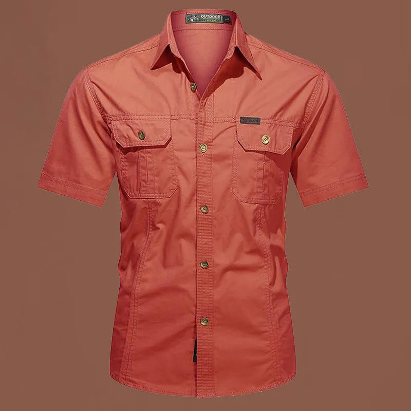 Men's loose cotton cardigan work shirt in short sleeve style with non-ironing treatment