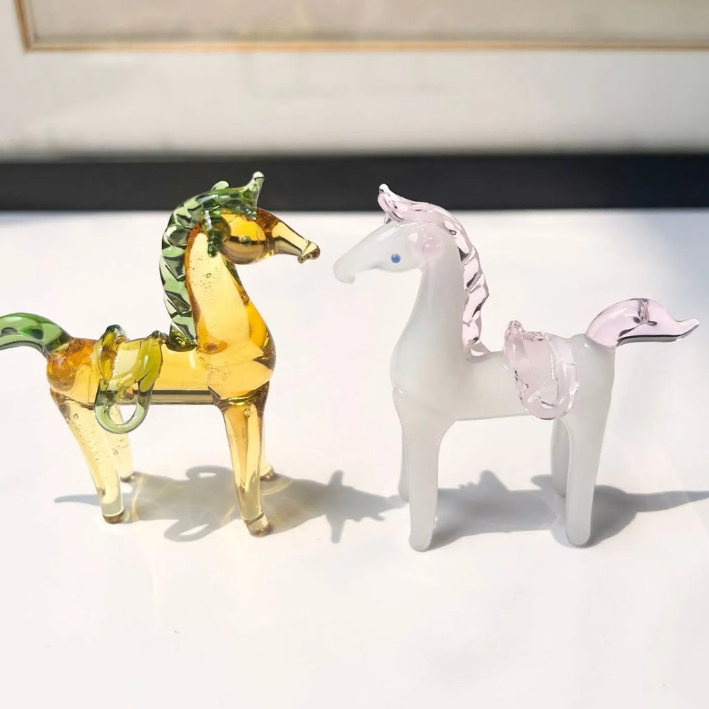 Modern simplicity glazed horse office decoration in white or brown coloured glaze style