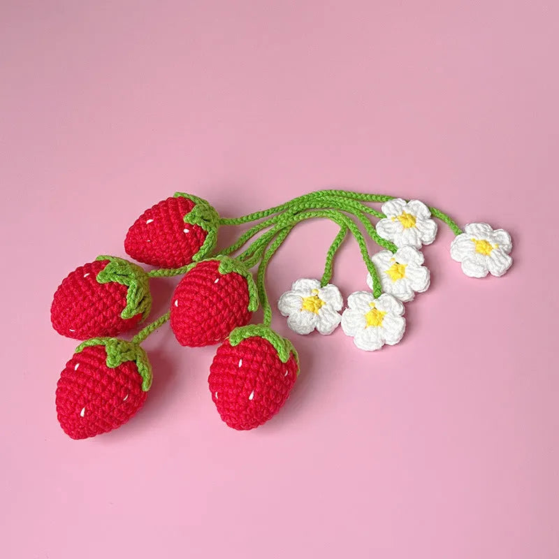 Wool crochet woven strawberry pendant necklace measuring 35cm with knitted wool construction