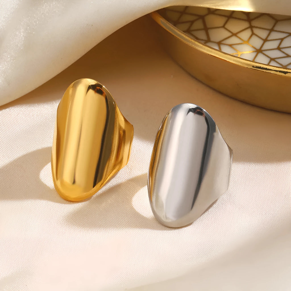 Stainless steel thick geometric ring for women in gold or steel colour, simple style electroplated band