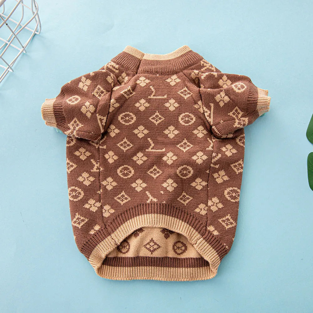 A wool dog sweater for autumn and winter available in sizes XS to XXL.