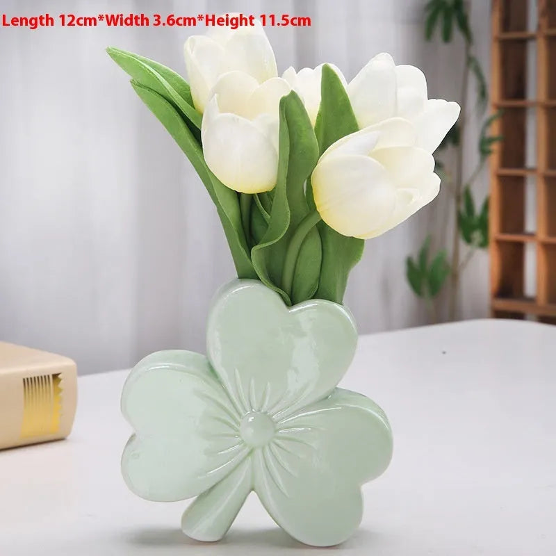 European-style white porcelain ceramic vase in pink, red, light green or white colours