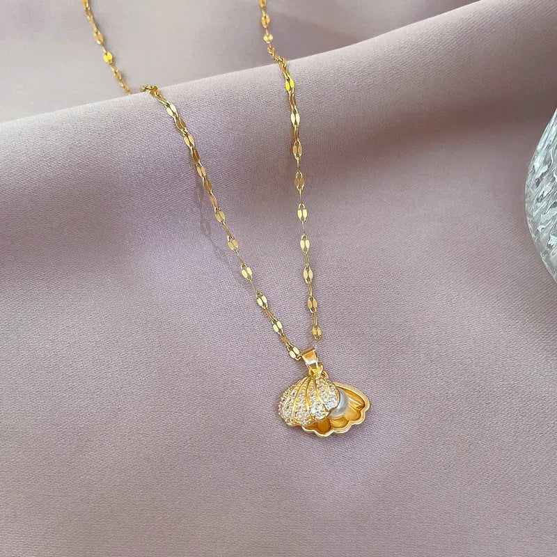 Shell pearl necklace with rhinestones on a titanium steel melon seeds chain, adjustable 41-50cm, for women