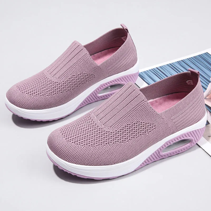Women's leisure sports air cushion non-slip woven shoes in solid colour with low-top design and mesh upper