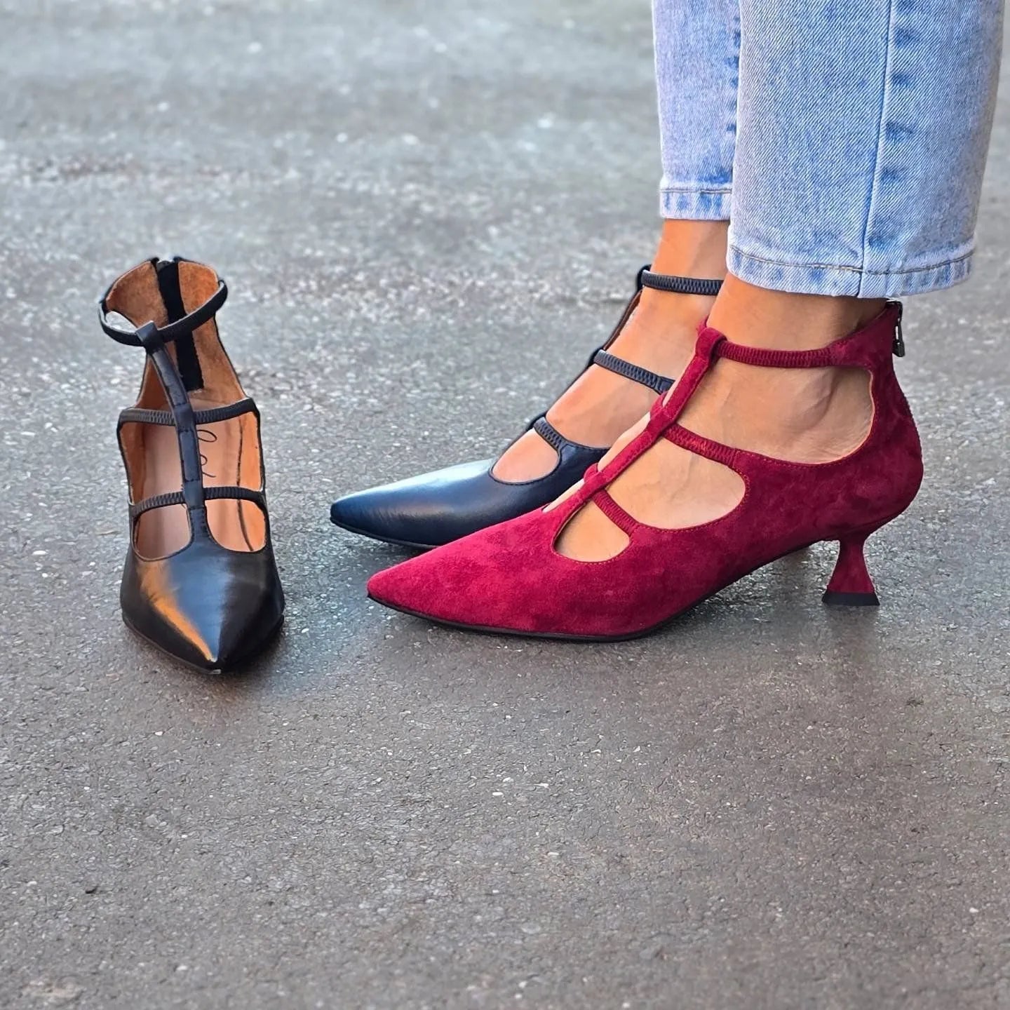 Plus size women's sandals with PU upper and buckle fastening in black, available in sizes 34 to 45
