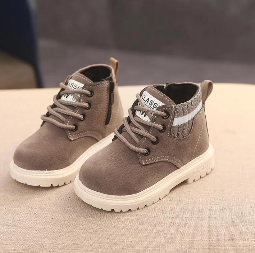 Children's Martin snow boots in synthetic leather with side zipper, solid colour, low cylinder design
