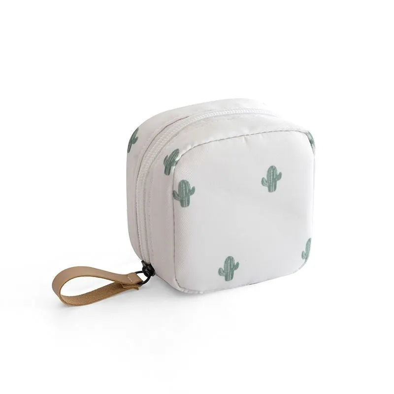 Cube-shaped cloth makeup storage bag in blue, pink, white and white pink colour options