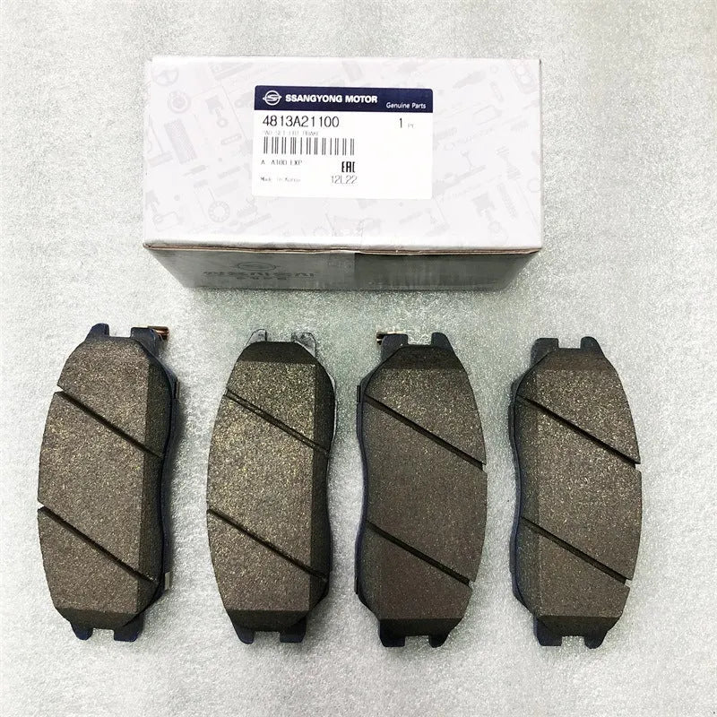 Aiteng Kyron Rester brake pads with part numbers 4813009A10 and 4813008BA0 metal composite construction