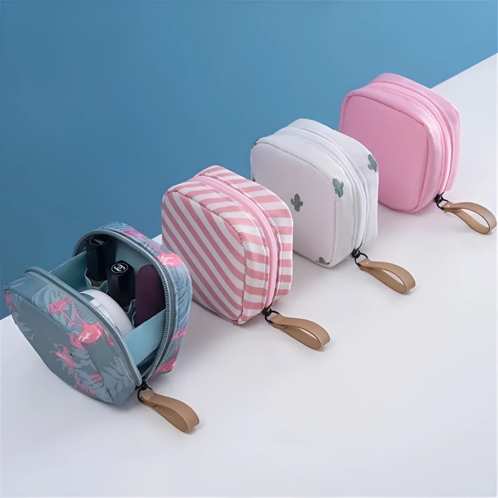 Cube-shaped cloth makeup storage bag in blue, pink, white and white pink colour options