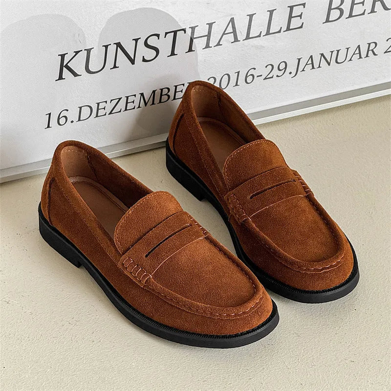 Men's slip-on casual shoe in microfiber with rubber sole, shown in apricot colour.