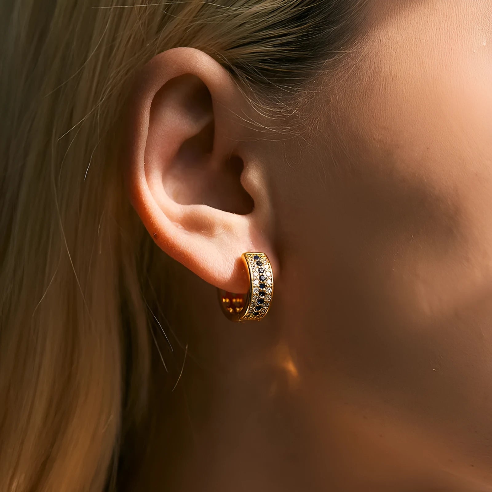 KE1268 round geometric women's earrings with copper construction and 18K gold electroplating