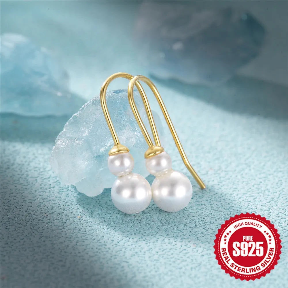 925 sterling silver geometric earrings with a zircon-inlaid sunflower design in golden-three diamonds colour.