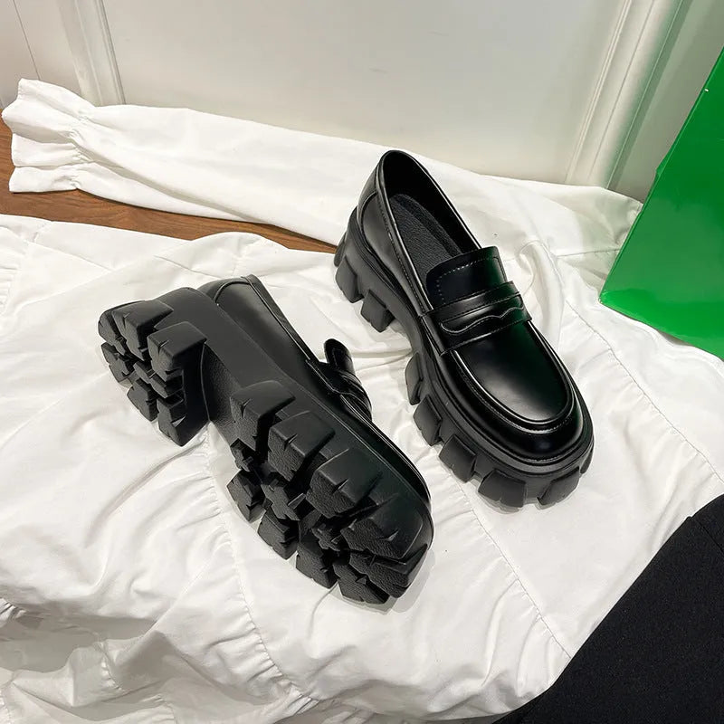 British style wide fit patent leather loafers with rubber sole and shallow opening