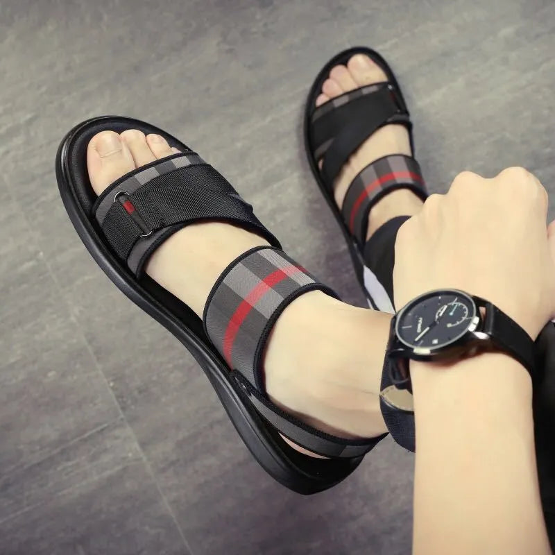 Youth sports sandals with Lycra upper and polyurethane sole in leisure style