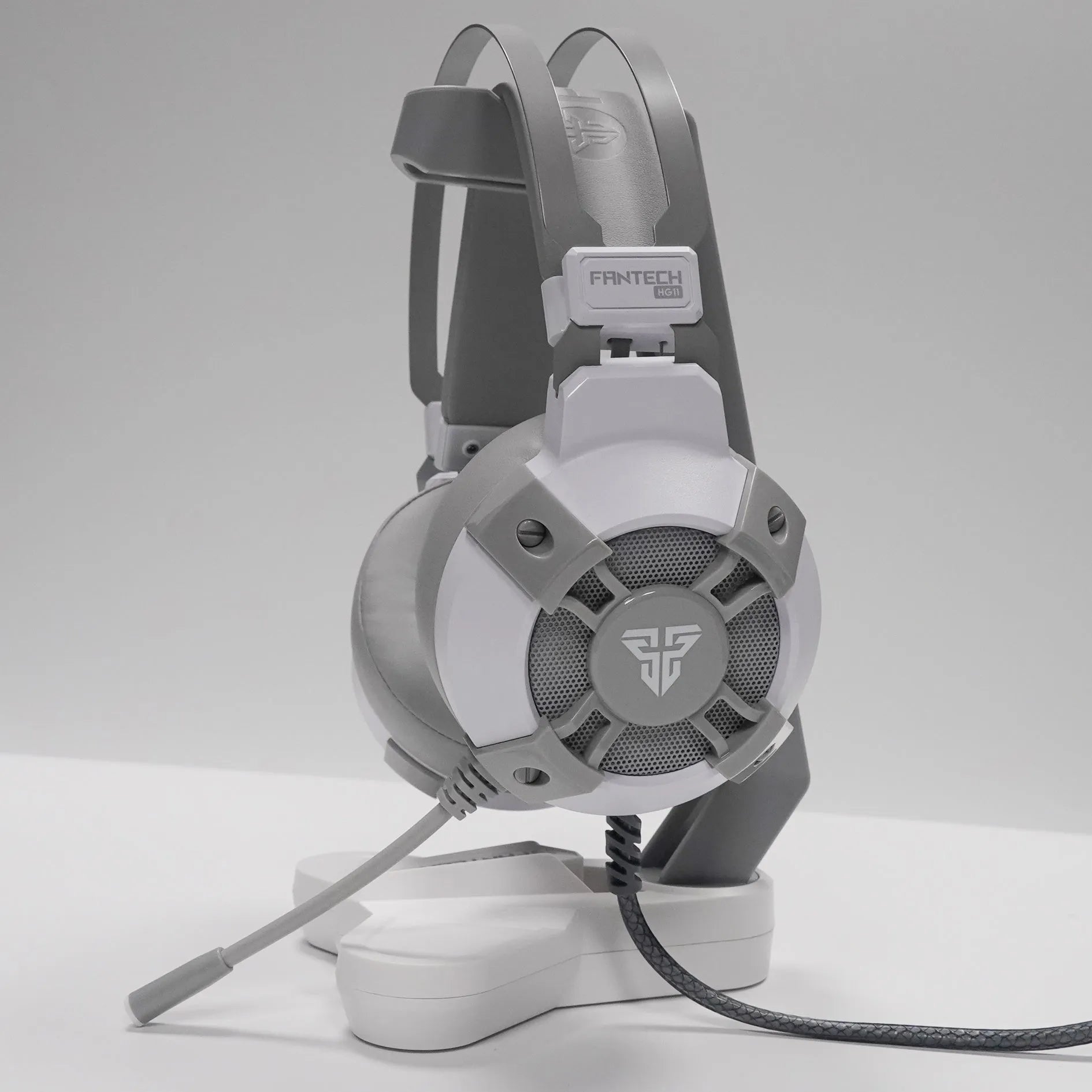 Black FANTECH HG11 USB gaming headset with RGB lighting on ear cups