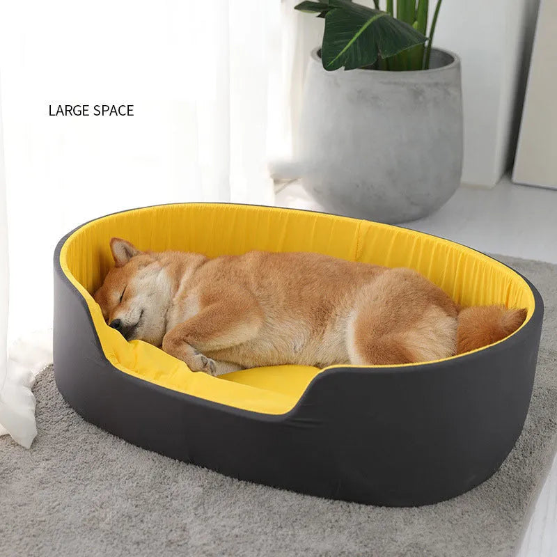 Washable cloth pet kennel for cats and dogs in black and green colours