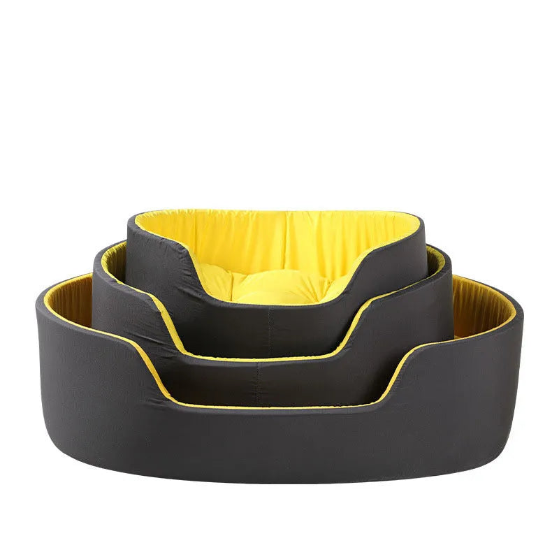 Washable cloth pet kennel for cats and dogs in black and green colours
