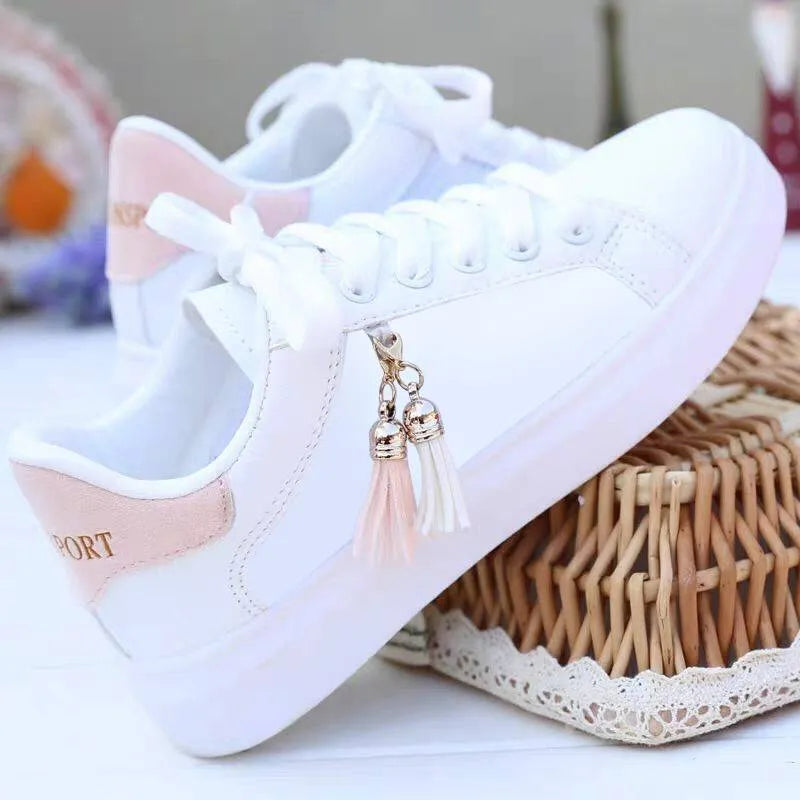 White women's mesh fashion flat shoes with a breathable upper and a 4cm heel.
