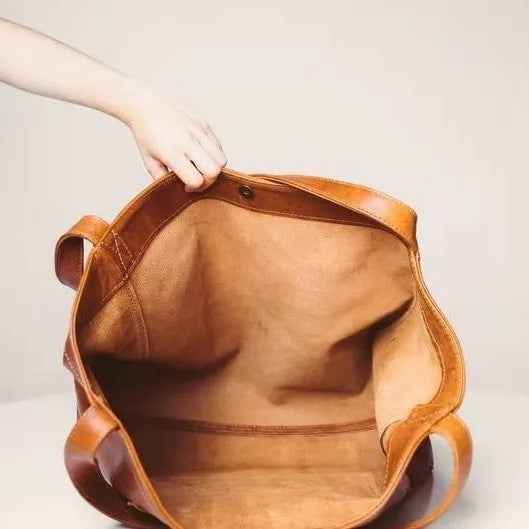 Large capacity oil wax tote bag for women, PU retro shoulder bag in brown, dimension 40x13x32cm