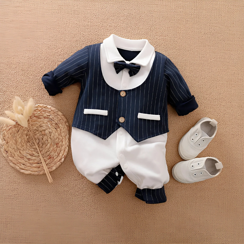 Cotton baby jumpsuit in gentleman style with long sleeves for spring and autumn wear