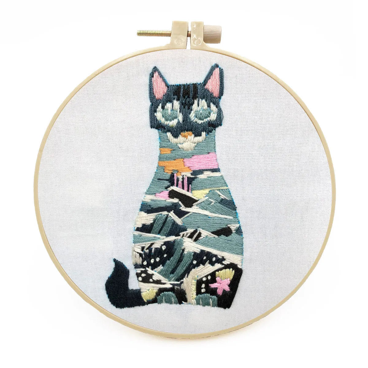 Cross stitch embroidery kit with three-dimensional cat design on cotton fabric with embroidery stretcher