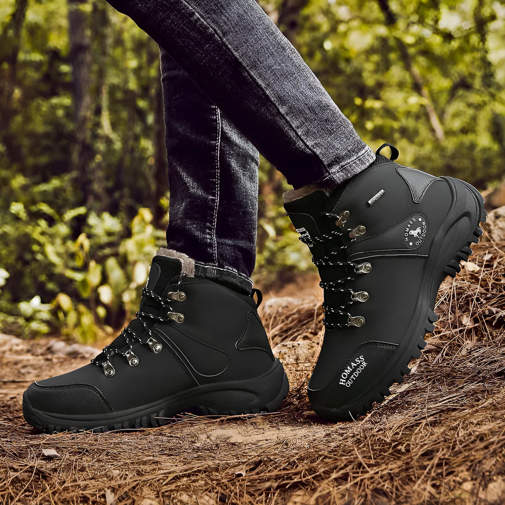 Autumn winter outdoor hiking shoes with non-slip rubber sole and synthetic leather upper in Army Green colour
