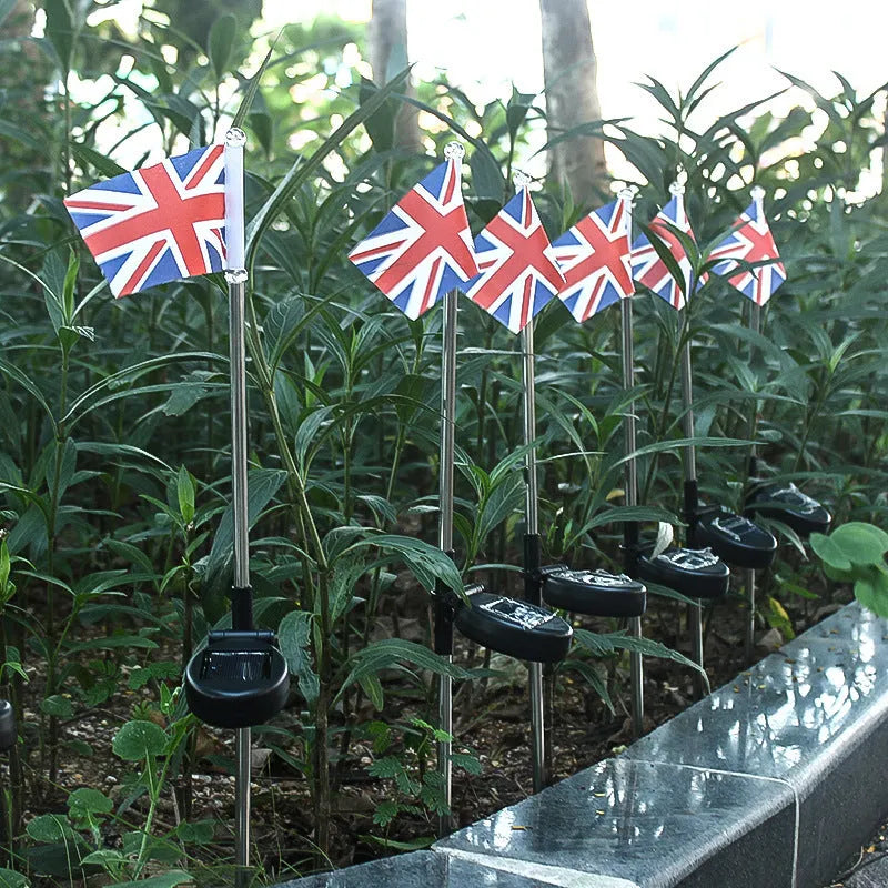 34 cm solar-powered LED garden flag light in American or British flag design with waterproof fabric