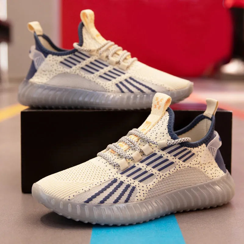 Men's white breathable flying fabric sports shoes with round toe and platform heel