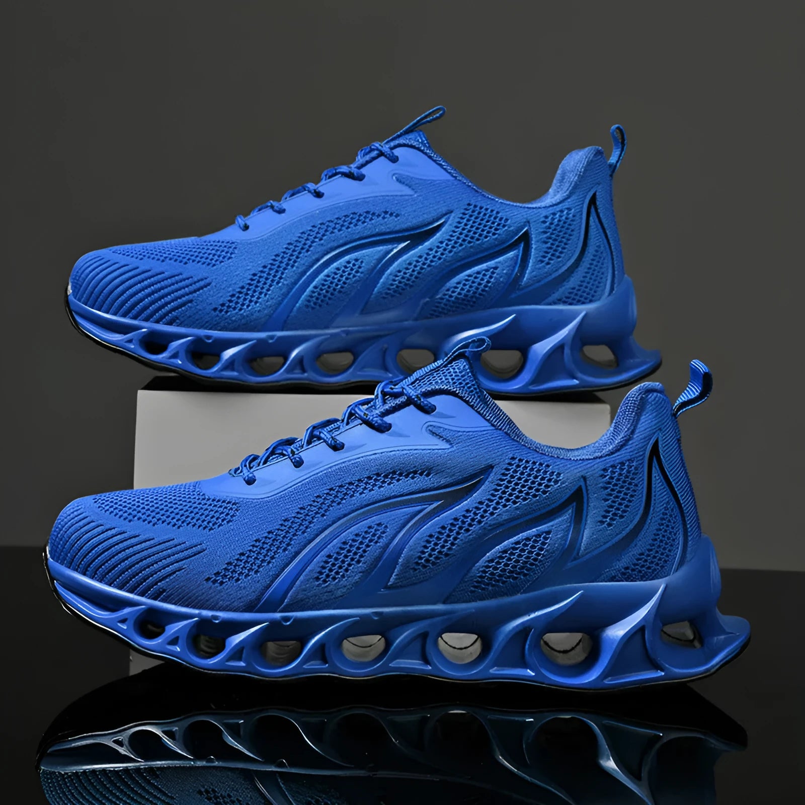 Men's sports casual flame shoes with mesh upper, round toe, lace-up closure, Sapphire Blue colourway