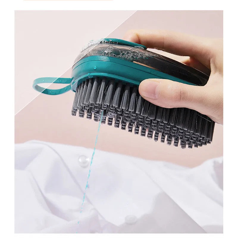 Automatic liquid cleaning brush with ergonomic grip in blue, green or red colours for shoes and laundry
