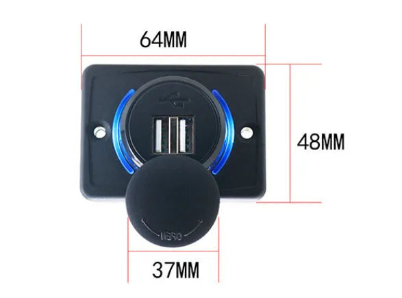 Black 12-24V USB car charger with 3.1A output for vehicle installation