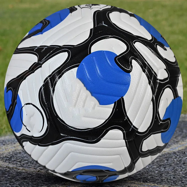 Kick-resistant seamless hot bonding football in No. 5 size, PU leather cover with butyl inner tube
