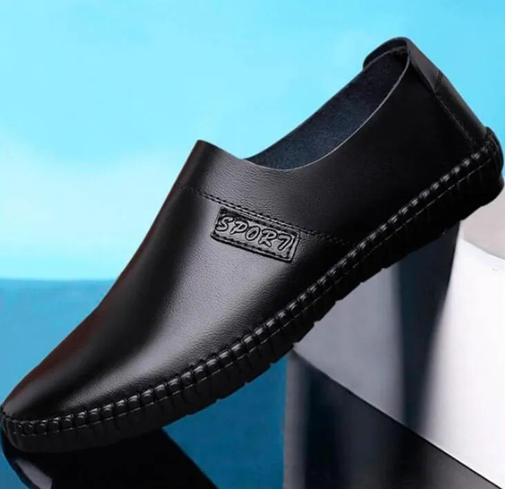 New strap mans casual shoes with solid pattern, PU upper, available in black and brown