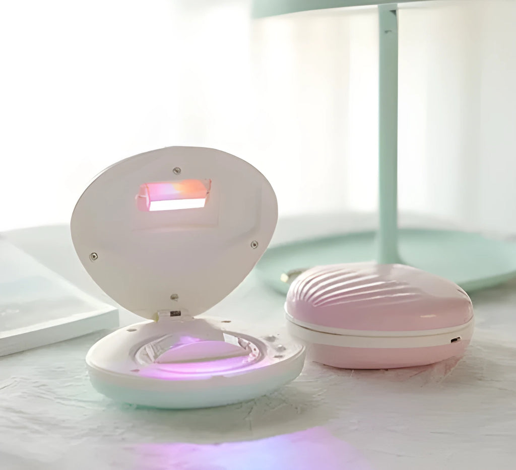 Shell rainbow projection light in blue or pink, ABS plastic, 130 x 118 x 54mm, USB 5V 1A, 1200mAh battery.
