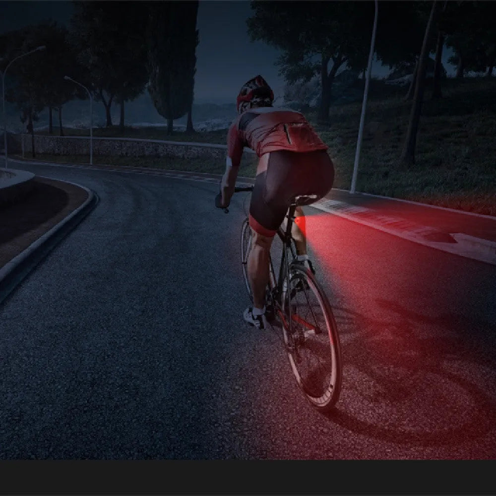 Black USB rechargeable bicycle taillight with brake sensing technology and aluminium alloy housing
