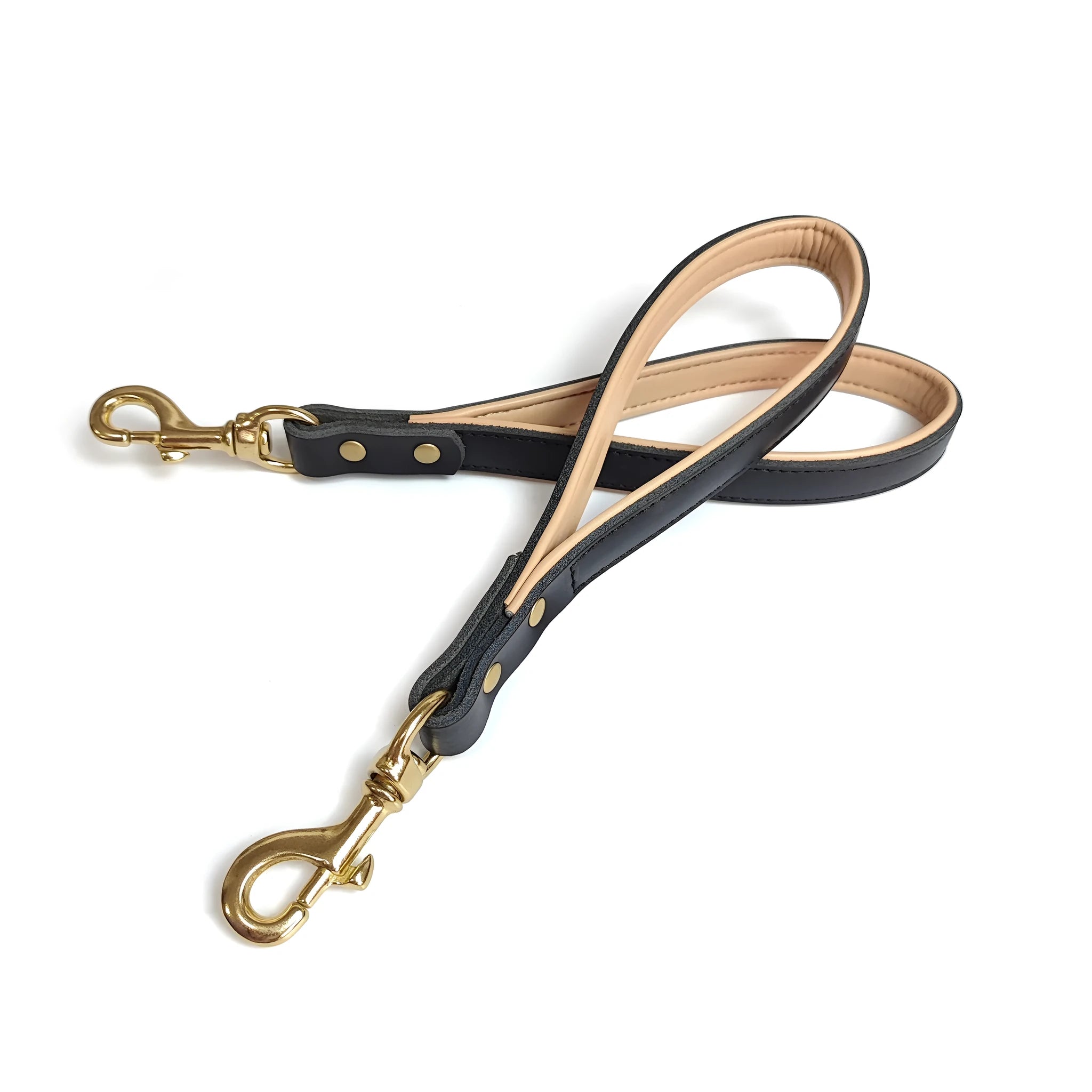 Black leather dog hand holding rope 30x2cm on surface