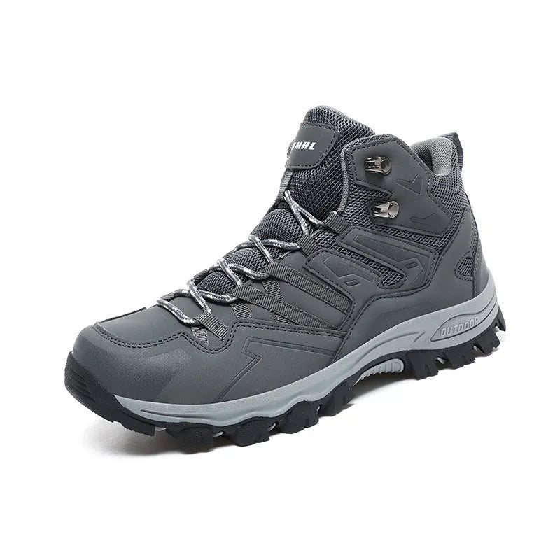 Low-top hiking sneakers in multiple colours with rubber sole and lace-up front for outdoor wear.