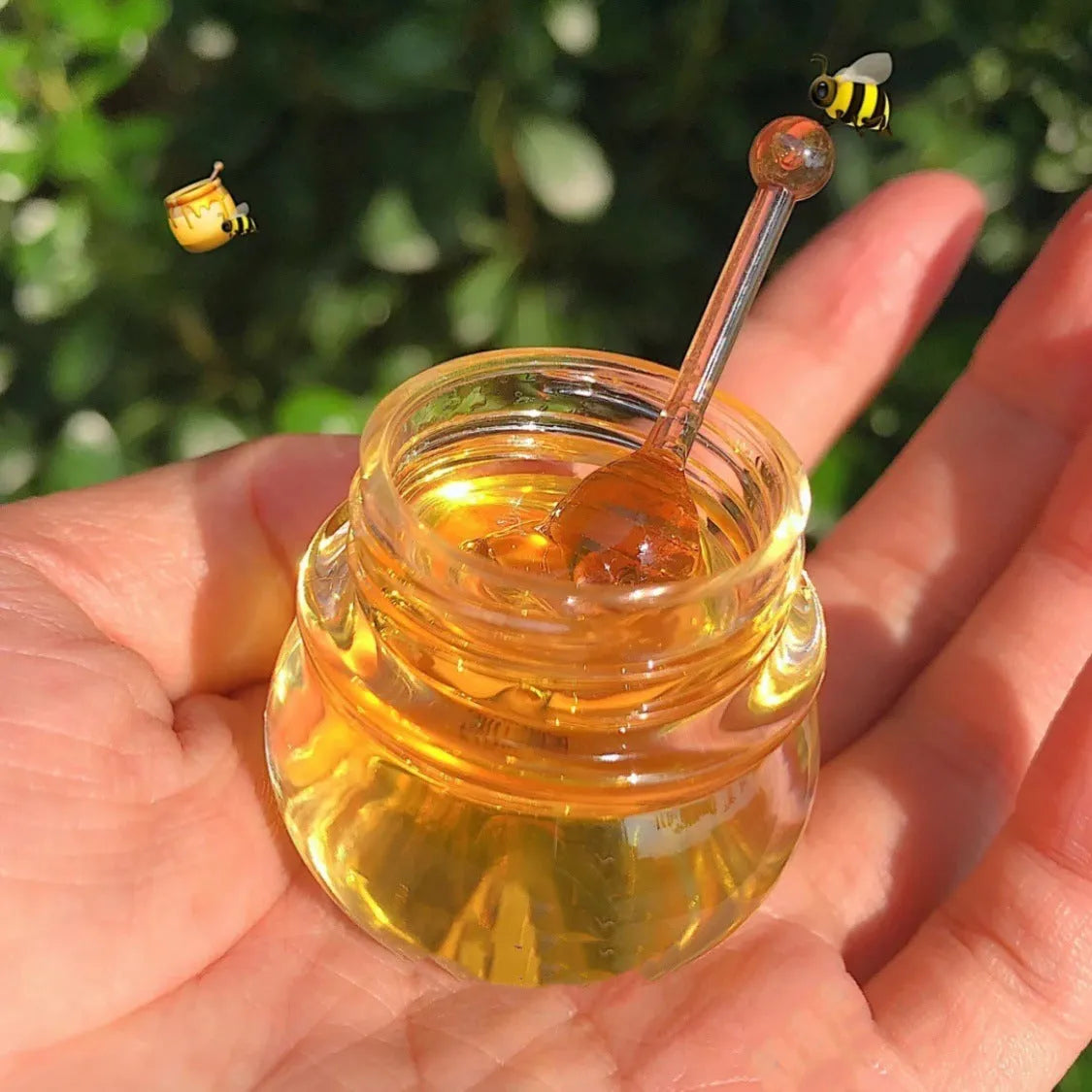 Little honey pot sleep lip mask with moisturising balm for weakening lip lines and brightening colour