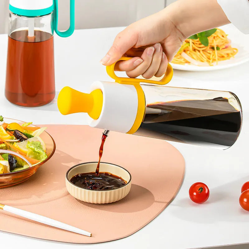 2 in 1 oil dispenser with silicone brush, 550ml soda glass bottle, 304 stainless steel nozzle, yellow green brown