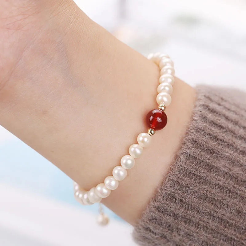 Chinese style glass bamboo leaf bracelet for women with manual craft details.
