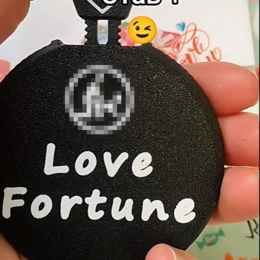 Plastic game toy for date night, 10x12cm, available in black and white patterns